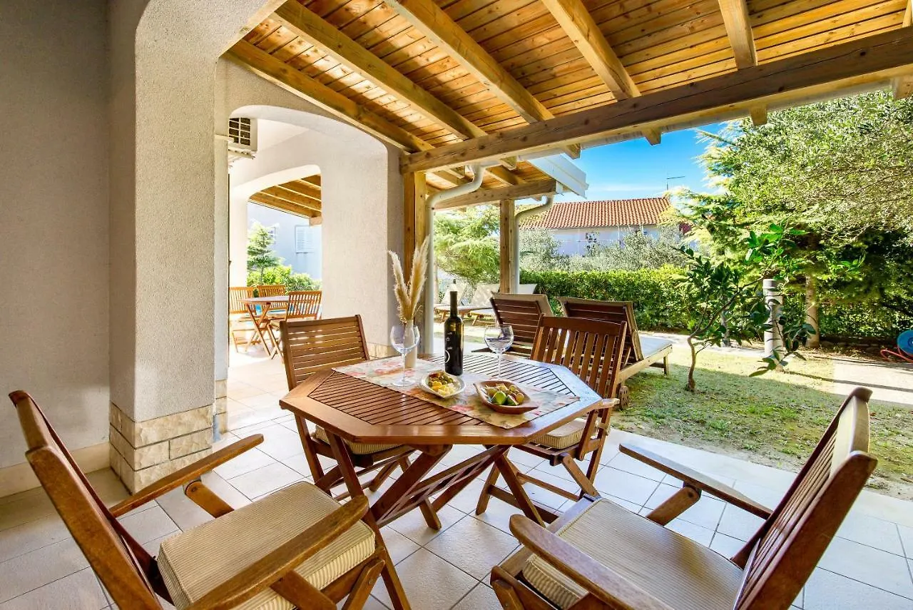 Villas Rab Banjol Apartman