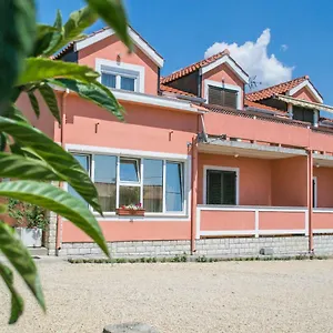 Javoran Zvonko 690a Apartment